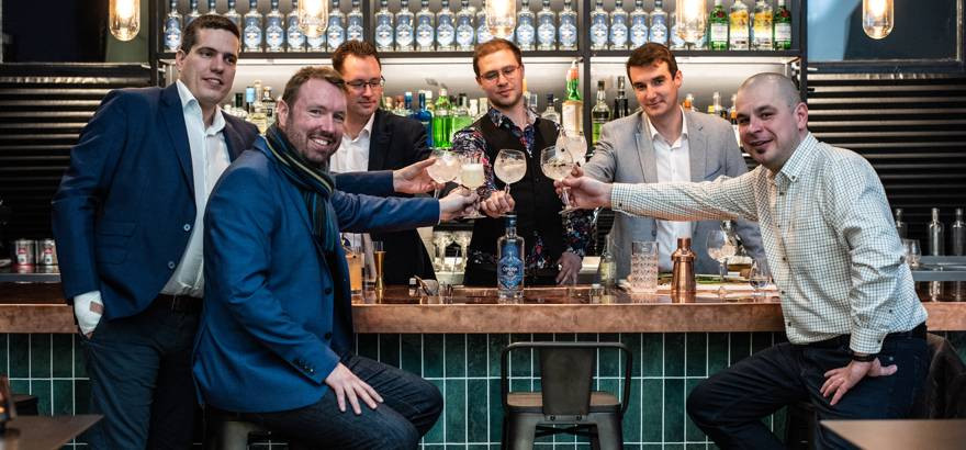 Általa híres e föld! Opera Gin, az aromák magyar Varázsfuvolája