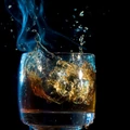 8 magányos harcos, akinek jót tenne egy epikusan hömpölygő ital - 2. rész: Rambó ginjétől Rozsomák whiskyjéig
