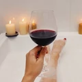 Vinoterápia – Vörösborban fürdés: őrület vagy gyógyító luxusélmény?  A bor gyógyító hatásai